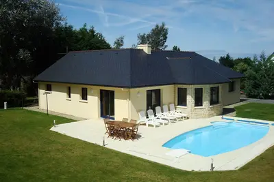 Image de Villa de bord de mer avec piscine chauffée privée