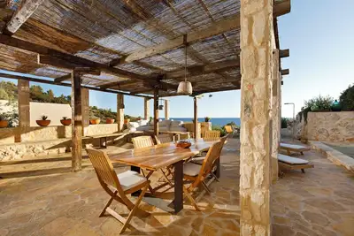 Image de Villa Vito: tradition de la Méditerranée avec des détails urbains modernes. Branché!