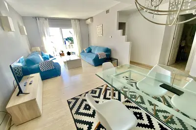 Image de Soyez La Plage De Frontline Stylish. Wifi 6 Personnes! ! Promo Novembre! !