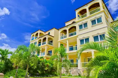 Image de Luxury Waterfront, Walking To Cruz Bay, 2 Bedroom 2 Bathroom Spa Villa, Cruz Bay