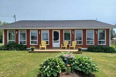 Image de Grandview Beach Cottage, 3 chambres + couchettes, kayaks, à 10 km de Summersid