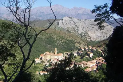 Image de Maison de village proche de la place