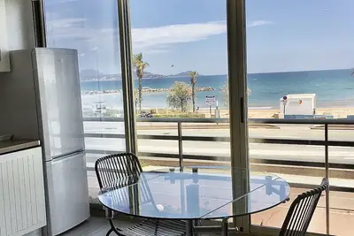 Image de Studio (4 pers) à 50 m de l’eau. Park, Clim. Vue exceptionnelle