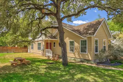 Image de 3br / 3ba La beauté Bouldin avec Master Retreat - Emplacement Sxsw idéal!