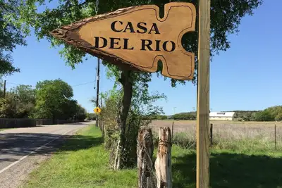 Image de Casa del Rio Riverhouse, EXCLUSIVITÉ PRIVÉE Guadalupe Riverfront à Hunt, Tx