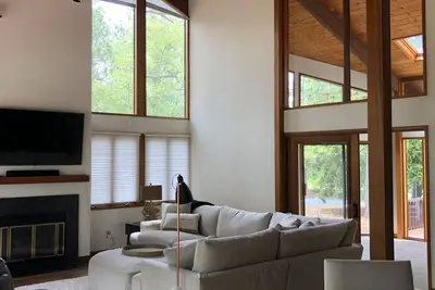 Image de Maison de style scandinave moderne au 7e trou de Pinehurst # 1