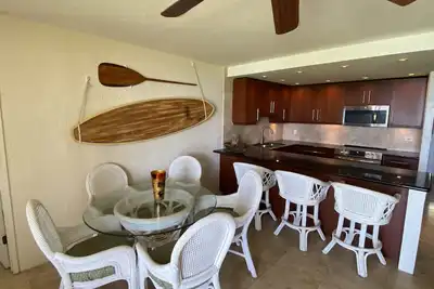 Image de Vue gratuite sur l'océan! Luxury 2br / 2ba - Oceanfront - Rez-de-chaussée