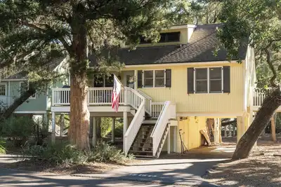 Image de Beachy Cottage! Court trajet plages, les piscines, gastronomie, golf! Animaux acceptés!