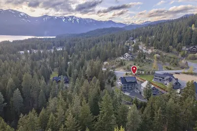 Image de Économisez 25% Maintenant - Une Maison de Montagne Exceptionnelle! Vues Étonnantes Salle de Jeux Jacuzzi