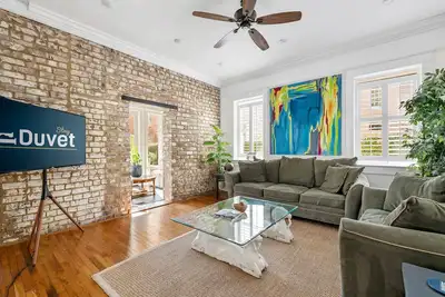 Image de The Spritz (centre-ville historique) 4 pâtés de maisons de King St ou Rutledge Tower