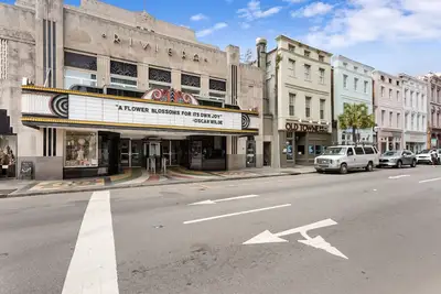 Image de Le chapiteau (Suite A) - Sur King & Market, \"Classement 10/10\"