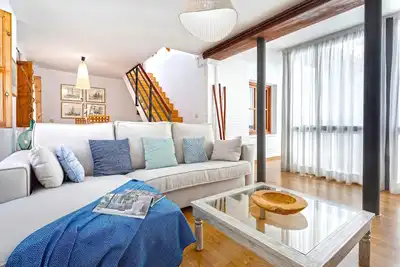 Image de Modern Duplex Great location. Piedra Santa