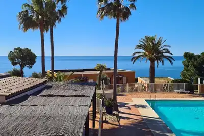Image de F2 très belle vue mer climatisé à theoule sur mer alpes maritimes