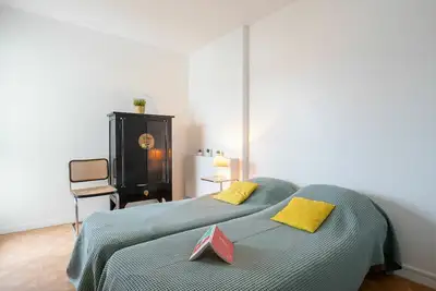 Agréable appartement pour 4 personnes avec Wifi, Tv, balcon et parking