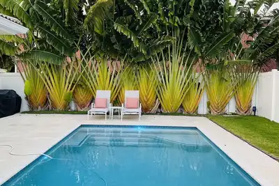 Image de Maison de plage captivante à Ocean Ridge, 7 personnes - Promenade à la plage!