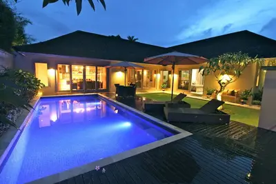 Image de Villa Balinaise contemporaine de style 2 chambres, Seminyak;