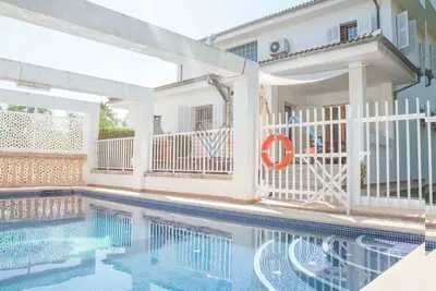 Image de Sirenas, villa de vacances avec piscine à Playas de Muro, Majorque