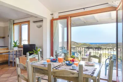 Image de Appartement Panorama SeaView, Ă 5 minutes de la plage, piscine, wifi gratuit, air co