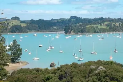 Image de Kanuka Bay - Vues de l'eau