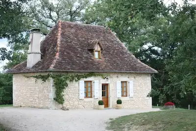 Image de Gite de caractère\" les vieux chênes\" au grand calme proche Rocamadour et Gramat