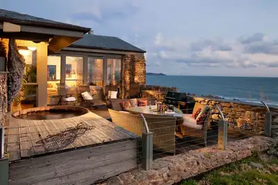 Image de Location maison de luxe sur la plage avec bain à remous, à 30 mètres de la plage