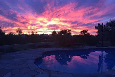 Image de Foothills Accueil sur 1 Acre avec piscine, vue sur la montagne et la ville 5 min de La Paloma