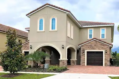 Image de Impressionnant! 13 Bd 13 Ba -Theater + Waterpark + Golf + Salle De Jeu + Piscine / Spa + Proche Disney