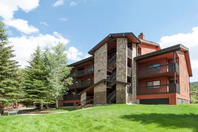 Image de Beau Condo Mountainside 6 personnes, accès au Clubhouse et à distance de marche de la rue principale