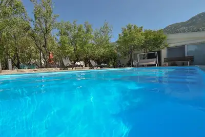 Image de Agréable appartement pour 5 personnes avec Wifi, climatisation, piscine, Tv, terrasse et parking