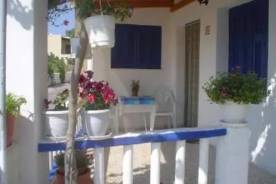 Image de Posidonia: Maison / Villa - Posidonia