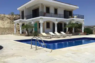 Image de Villa De Luxe, vues fantastiques, soleil magnifique d'avril Ă novembre, paradis!