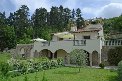 Image de Villa de luxe en Toscane avec piscine privée, Chianti Rufina (Florence)