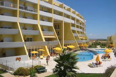 Image de Vue Sur La Mer, Piscine, Parking Et Jusqu'A 250 Mtr. De La Marina Et De Plage