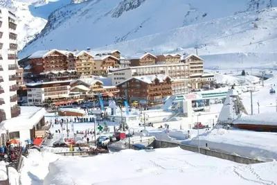 Image de Appartement dans résidence pieds des pistes à Tignes Lac promotion 11/18 :02