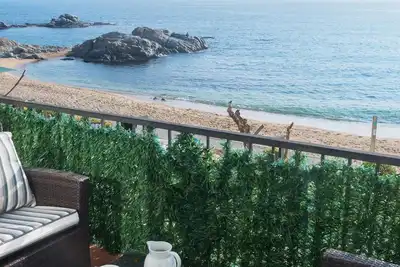 Image de Les Formigues 1-appartement placée sur la promenade du Calella de Palafrugell-Costa Brava