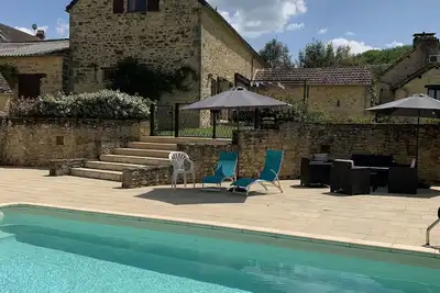 Image de Ancien corps de ferme climatisé avec piscine chauffée privative - Proche Sarlat