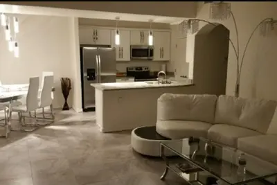 Image de Vue imprenable Face aux montagnes des superstitions de l'Arizona 2 piscines 2 balcon🌵