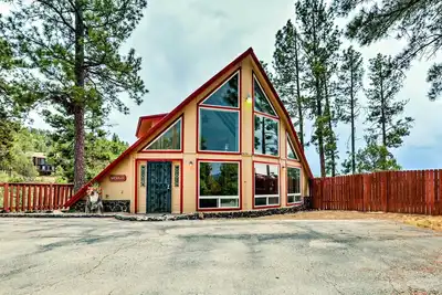 Image de Immense maison avec salle de jeux et terrasse près du centre-ville de Ruidoso