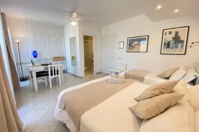 Image de Triple Room with Balcony and Sea View