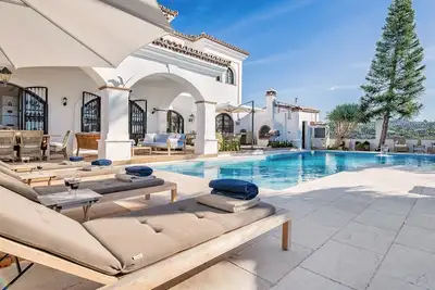 Image de Super Andalusian Villa Near Beach with Heated Pool