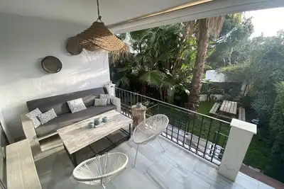 Image de Maison de ville confortable à 300 mètres de la plus belle plage de Marbella wifi gratuit