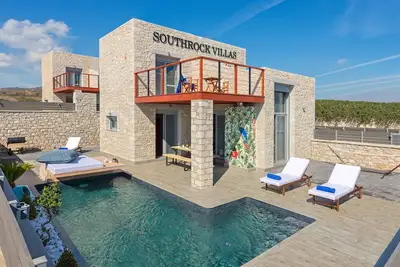 Image de Southrock Villas - Villa 5 chambres avec piscine privée (nouvelle inscription pour 2018)