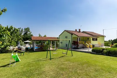 Image de Maison de vacances dans un cadre naturel au cœur de l'Istrie, idéal pour des vacances en famille