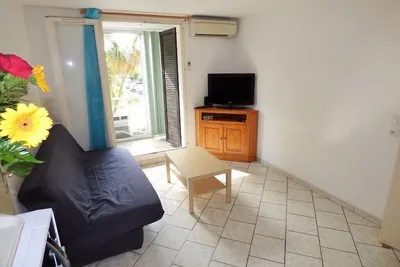 A deux pas de la plage, tout à pied, parking privé