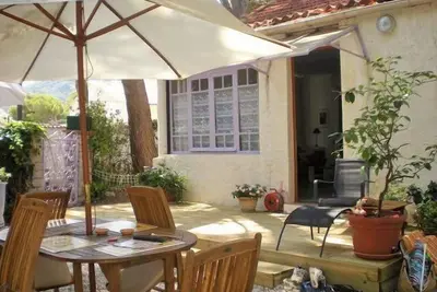 A 50 m de la mer, accès en face de la maison