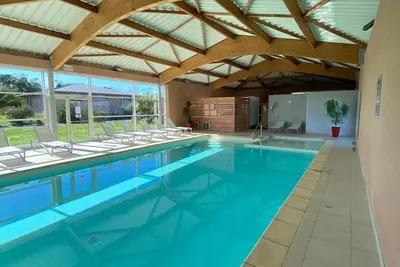 Image de Petite Maison A 100 Metres De La Plage Avec Piscine