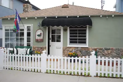 Balboa Island Cottage 2 Bdm / 2 Bath - Duck House