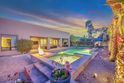 Image de Coachella, StageCoach, Golf, Tennis / Private Oasis du désert: piscine et spa