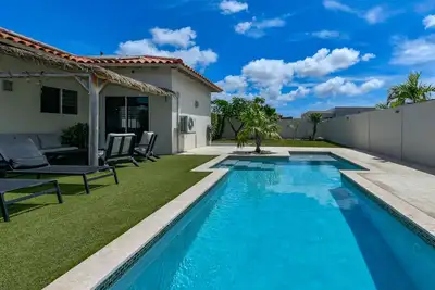 Image de Cas di Das, maison neuve avec une grande piscine privée, très bien situé!