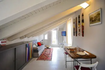 Image de Willy's Home, grenier au centre avec vue sur la mer, wifi gratuit